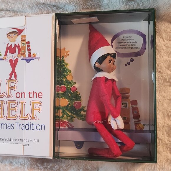 The Elf on the Shelf: A Christmas Tradition Box Set (Elf Doll & Hardcover Book) - Picture 3 of 16